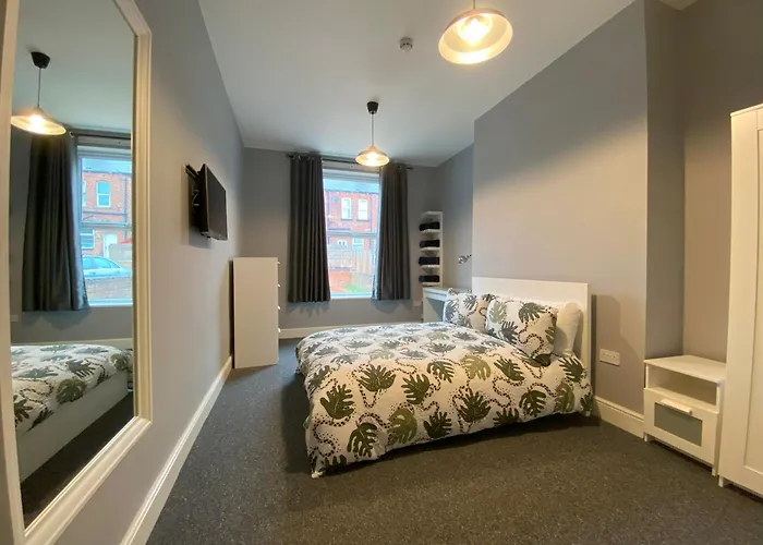 Апартаменты 1 Bed Close To Arena Sleeps Up To 4 People 3ga Лидс