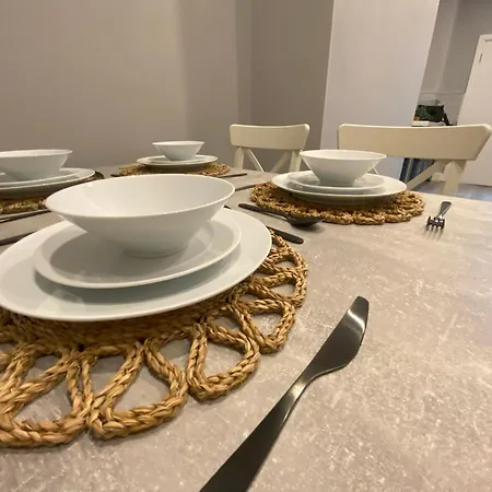 1 Bed Close To Arena Sleeps Up To 4 People 3ga Apartmán *